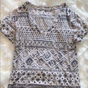 Mossimo v neck t shirt